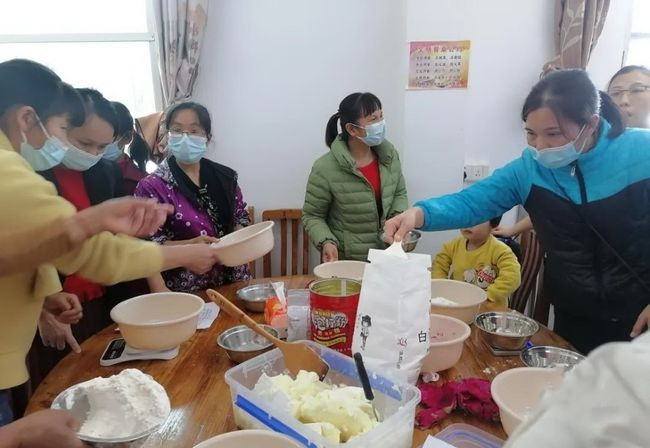 增強(qiáng)婦女就業(yè)能力，陽(yáng)山青蓮鎮(zhèn)舉辦巾幗家政技能培訓(xùn)班