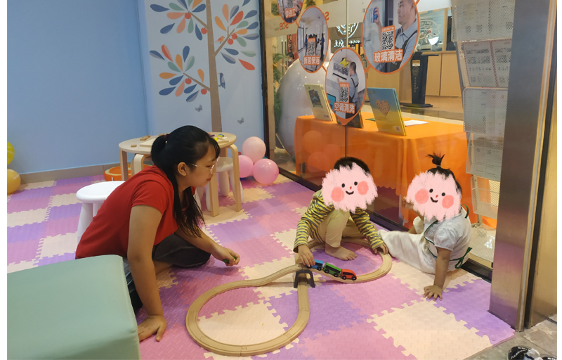 孕嬰師在市場上的發(fā)展前景好不好?孕嬰師的培訓(xùn)費要多少?