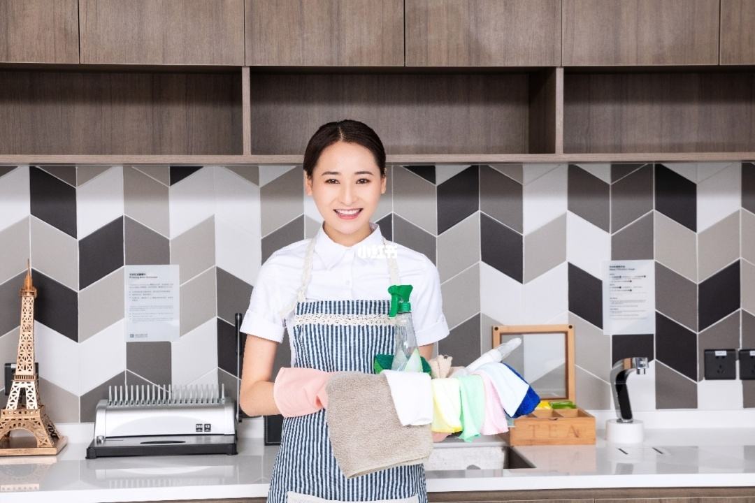 2022年家政服務(wù)市場前景怎么樣，如何選擇家政公司加盟？