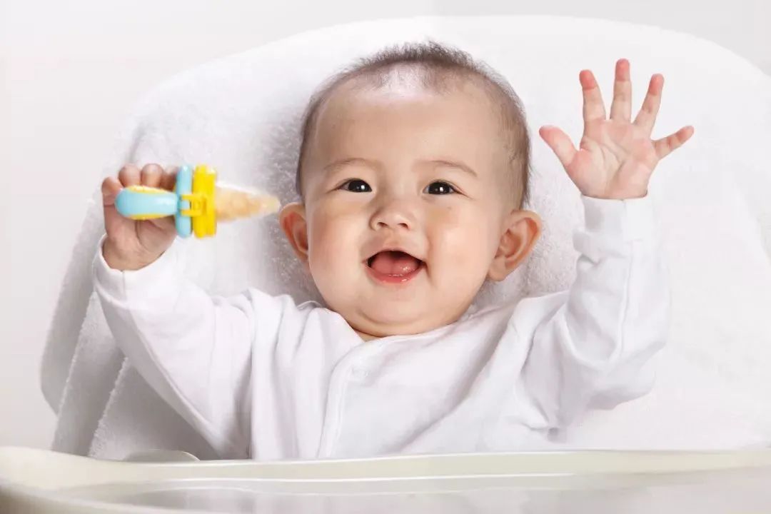 寶寶這5個(gè)行為代表智商高，社區(qū)邦建議父母給予正面引導(dǎo)！