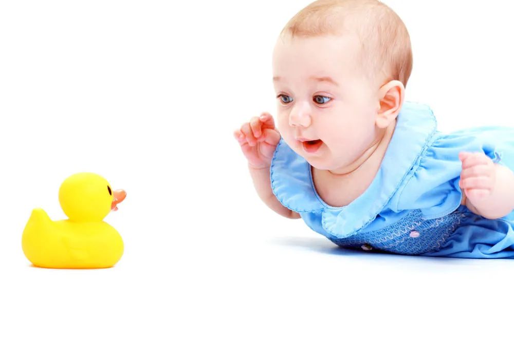 早教育嬰師心得：4招輕松改正孩子亂扔?xùn)|西的壞習(xí)慣！