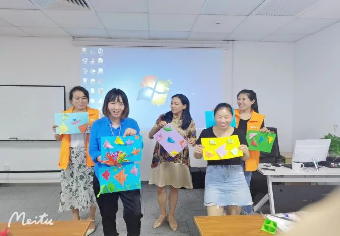 (邦邦小講堂)4種無(wú)效陪伴比不陪還傷孩子！